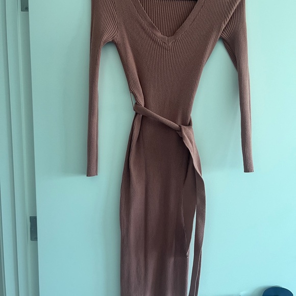 BUNDLE Dress Collection - 2 Pink, 1 Navy Blue, 1 Purple, 1 Black - Picture 5 of 13